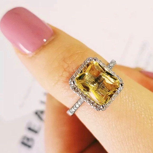✨✨Citrine Lab Engagement Ring✨✨ - Picture 5 of 5